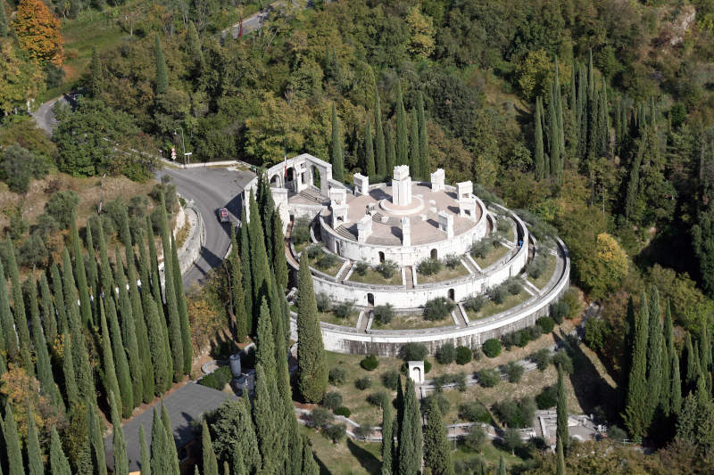 Il Mausoleo del Vittoriale