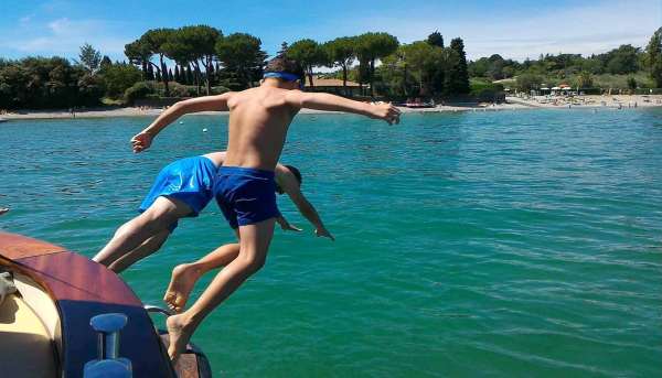 Giro in Barca con Sosta Bagno